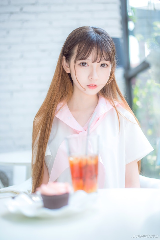 “你还说，给我打！”